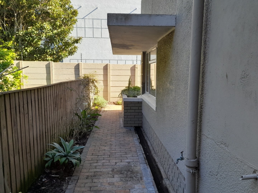 2 Bedroom Property for Sale in Kenilworth Western Cape